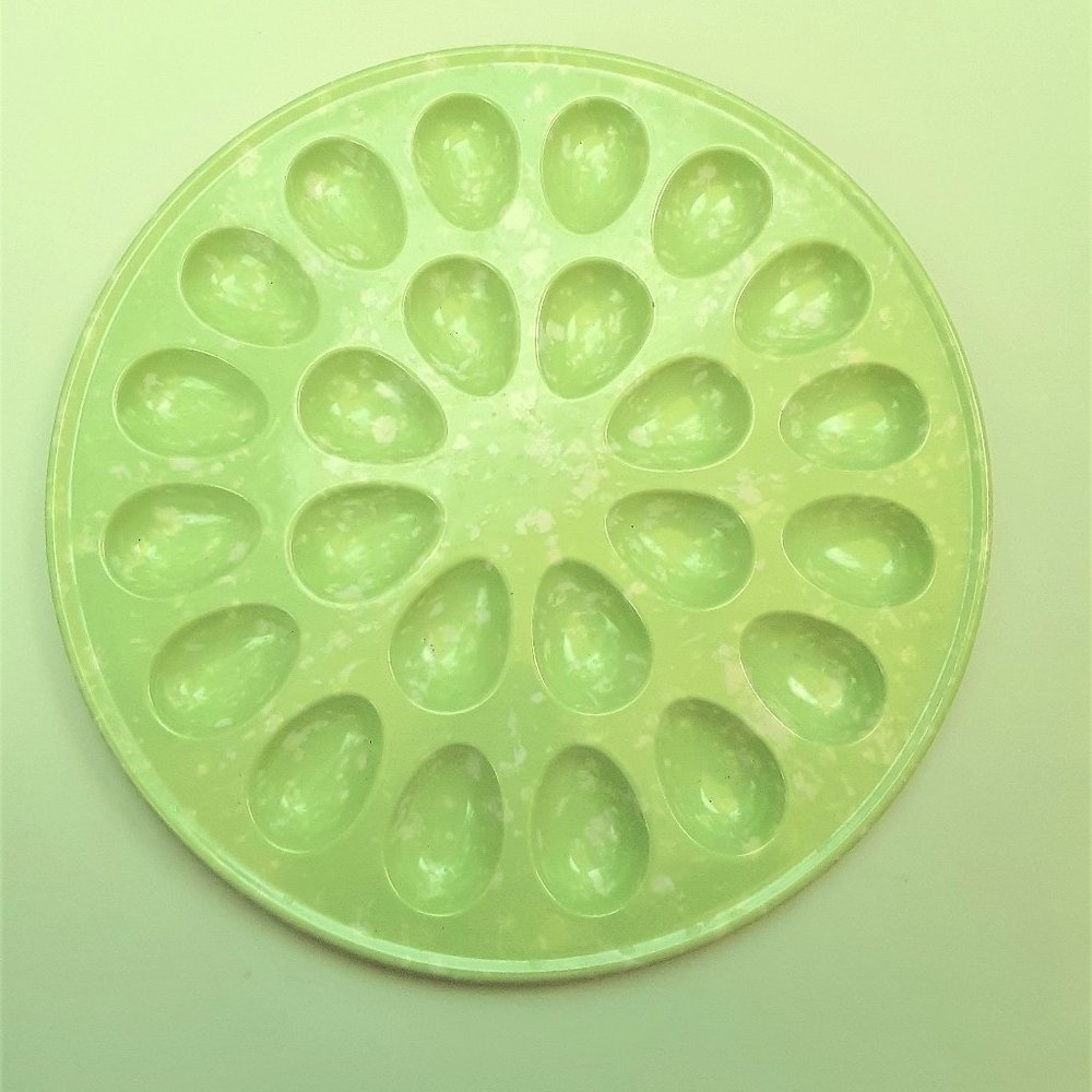 Rachel Ashwell Melamine Pastel Green Egg Plate